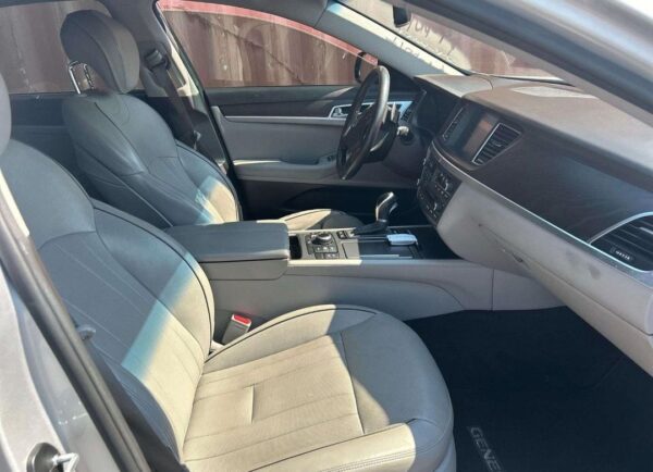 2017 Genesis G80 - Image 6