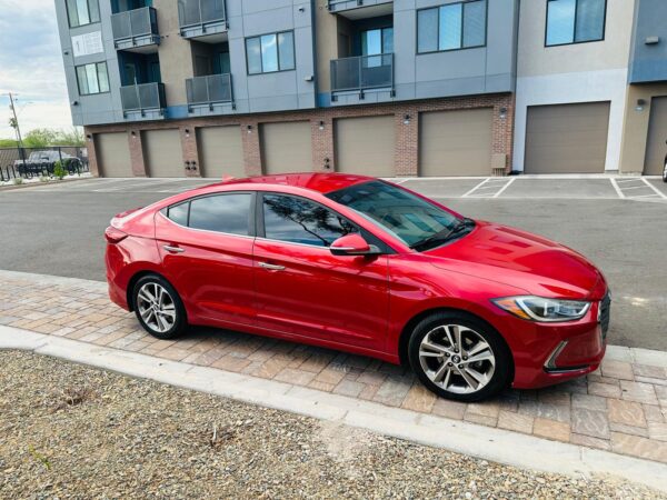 2017 Hyundai Elantra - Image 3